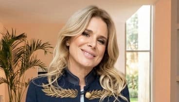 Así es la habitación de Flavia Palmiero: tonos neutros, sector beauty y estilo moderno