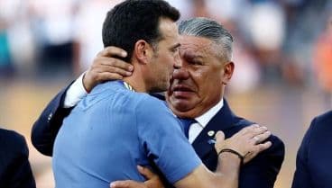 El mensaje de Chiqui Tapia a Scaloni por el fallecimiento de su madre