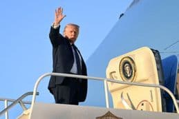 Adiós al celeste Kennedy: Trump impone su rojo y azul profundo en el Air Force One