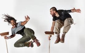 Stomp: el arte de convertir el ruido cotidiano en una leyenda musical de regreso a la Argentina