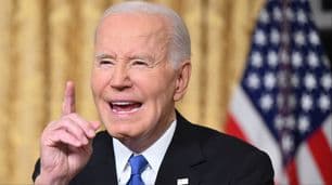 Reapareció Joe Biden y apuntó contra Donald Trump por "apaciguar" a Rusia con presión sobre Ucrania