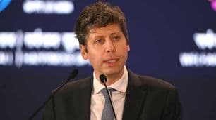 Sam Altman cambia el tono sobre la IA y anticipa un mundo donde la inteligencia se pagará “como la electricidad”