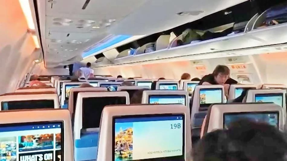 EE.UU. investiga si el ataque en el avión de Flydubai fue un atentado vinculado a Irán