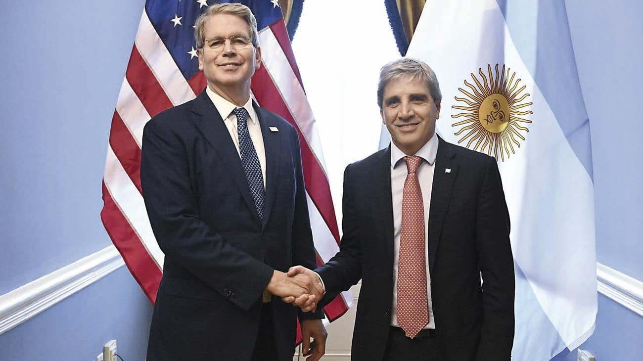 Según el Wall Street Journal, bancos de EE.UU. frenan el rescate de US$20.000 millones a Argentina y evalúan un préstamo menor
